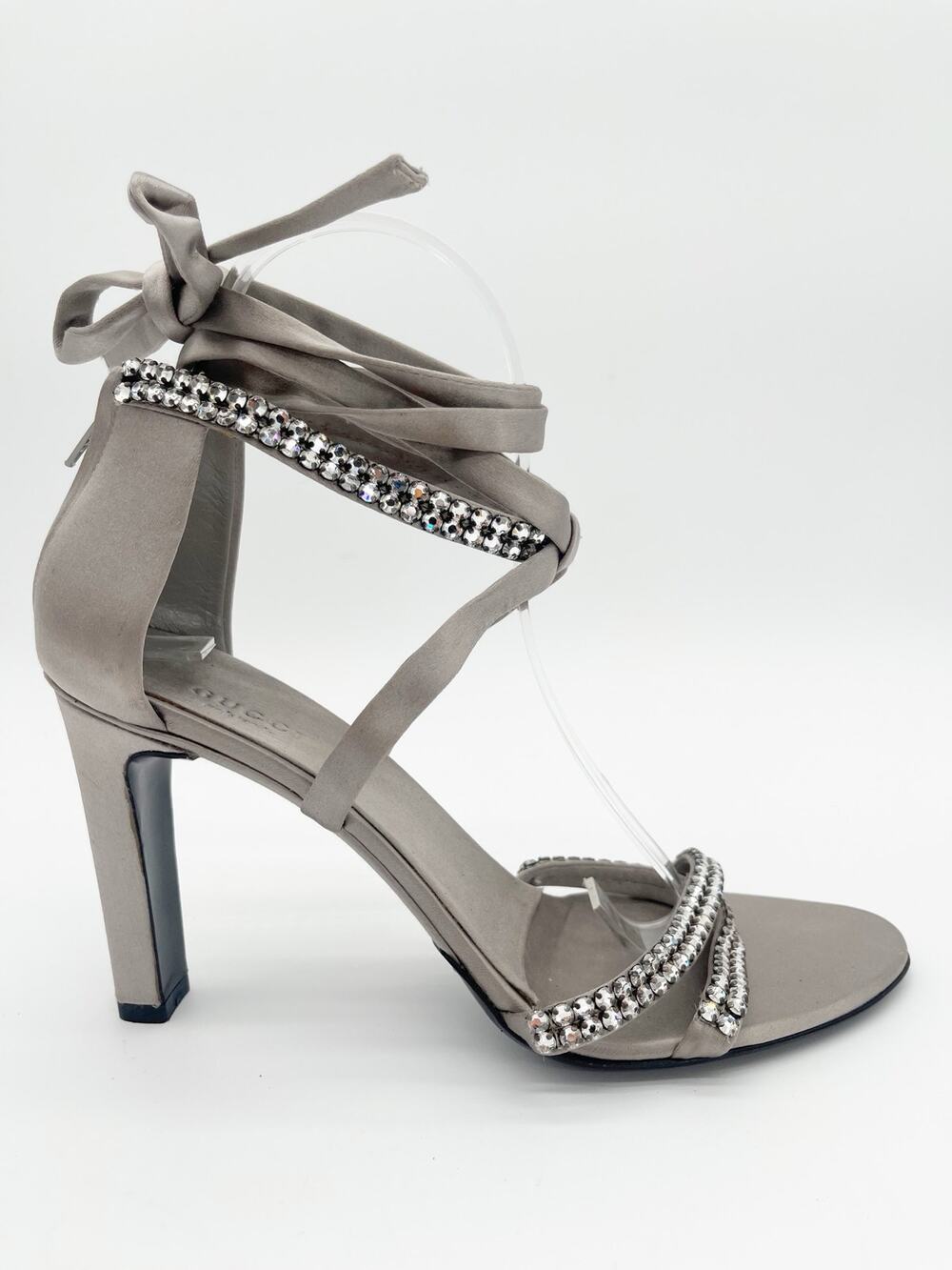 Gucci 2004 Tom Ford Silver Silk Crystal Strap Ankle Wrap Tie Heels Sandals US 8